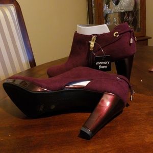 Liz Claiborne Booties